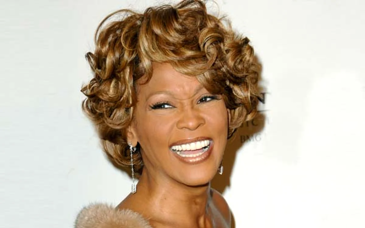 
    Whitney Houston a murit în martie 2012  