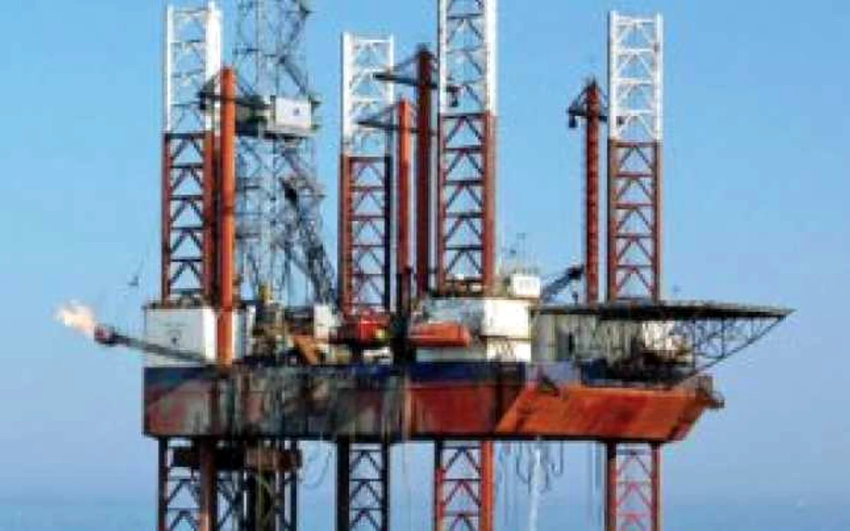 Preţul petrolului, tras în jos de scăderea încrederii în economie