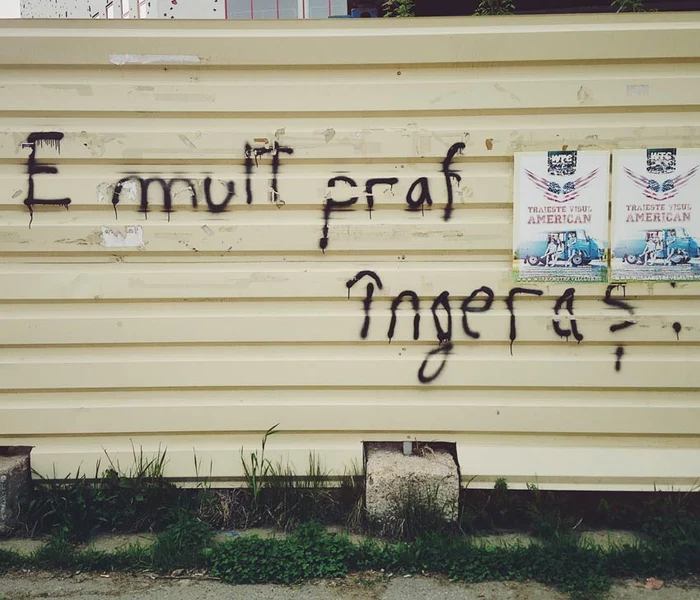 Cu ochii n 3,14 jpeg
