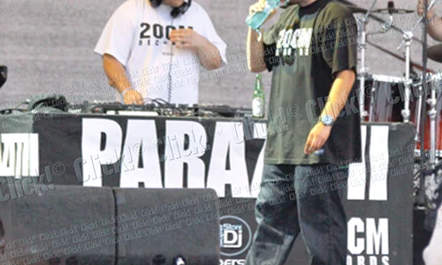 Acum, faţă de anii trecuţi,  Cheloo de la Paraziţii urcă  pe scenă şi consumă apă  plată, nu alcool jpeg