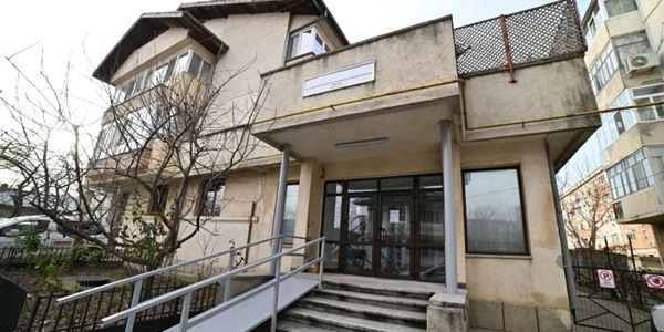 calarasi spatiu enel transformat in centru de vaccinare foto enel