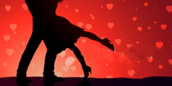 Îndrăgostiţii pot alege să îşi petreacă ziua de Sf. Valentin la un restaurant sau într-un club 