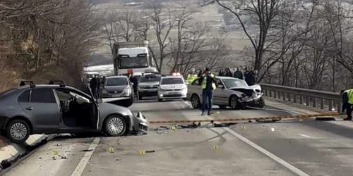 Accident pe DN 14 în Ruşi - Sibiu cu şapte victime Foto Adevărul