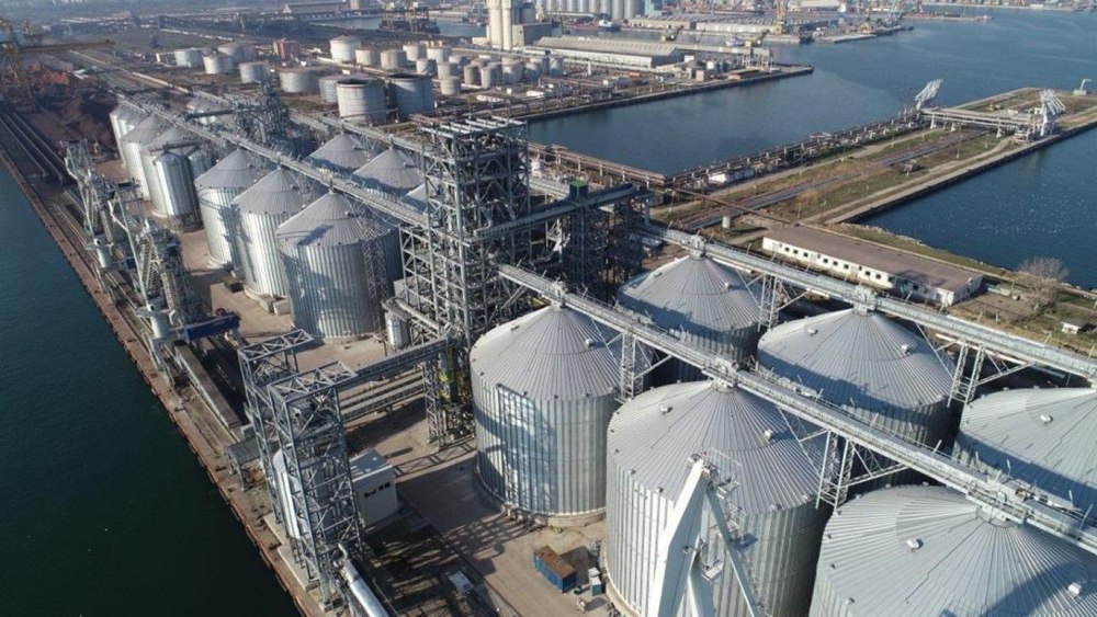 Fermierii români ar trebui să aibă acces prioritar în Portul Constanța