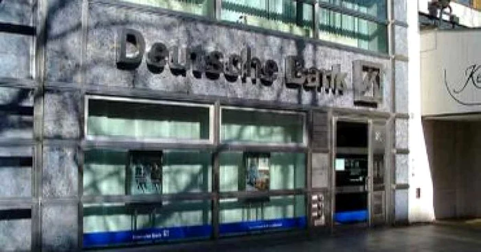 Deutsche Bank, cea mai importantă bancă germană, intră pe piaţa românească