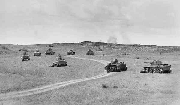 Tancuri sovietice în timpul Bătăliei de la Halhin Gol, în 1939 (© Pavel Troshkin / Wikimedia Commons) 