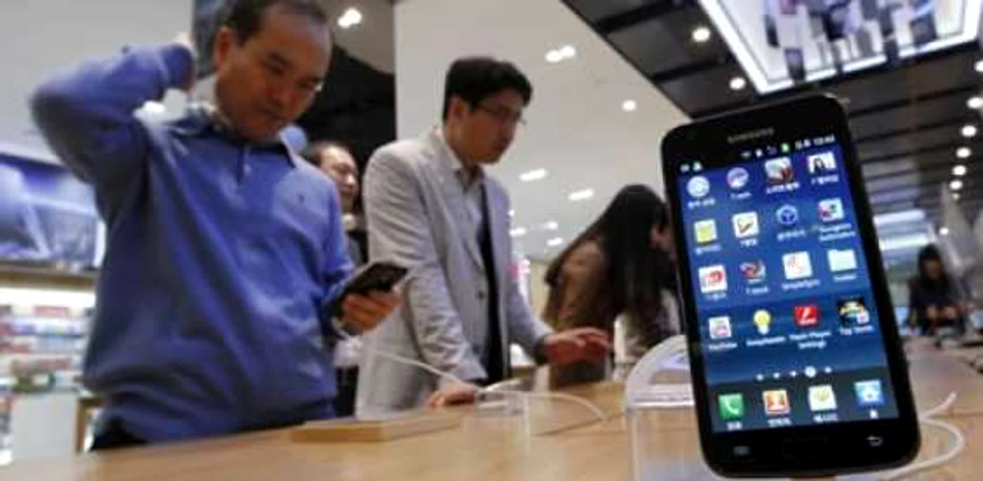 Samsung a devenit cel mai important jucător pe piaţa telefoanelor mobile în primul trimestru din 2012