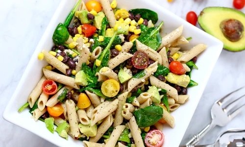 1 salata calda cu paste jpg jpeg