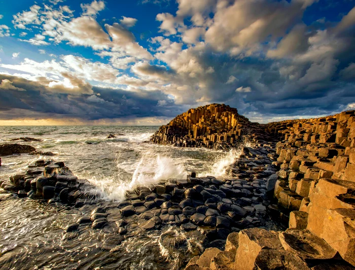 Giant’s Causeway, una dintre cele mai vizitate atracții din Irlanda de Nord FOTO: X