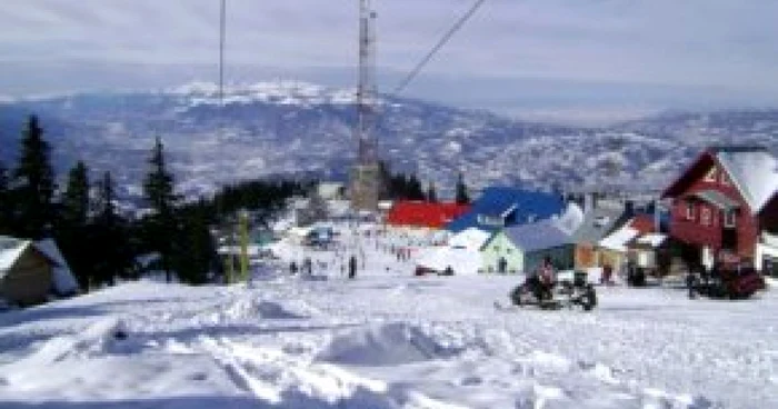 Drumurile din Maramureş, blocate de zăpadă
