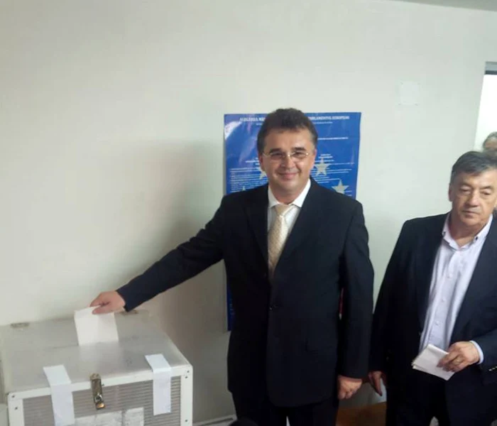 Marian Oprişan a votat la Panciu  FOTO: Facebook