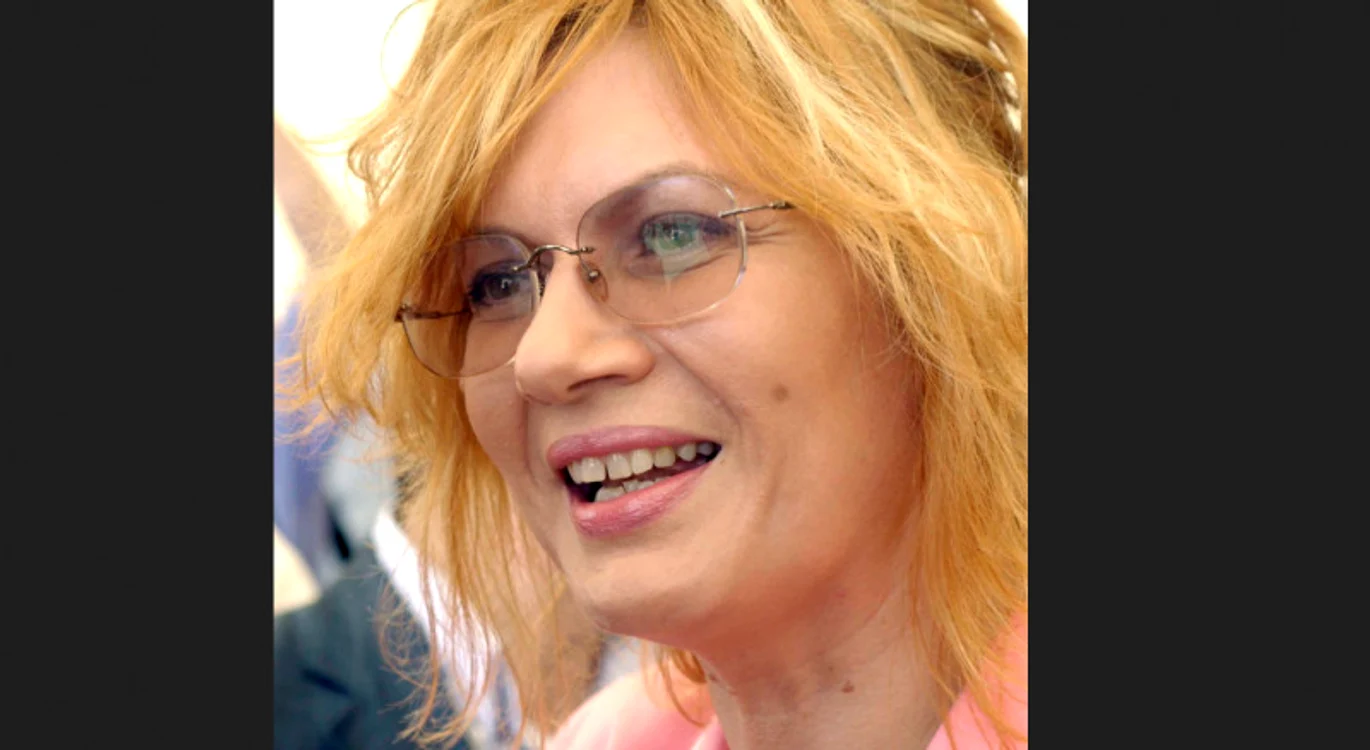 
    Carmen Palade fostă Adamescu a vrut să vindă Hotelul Rex cu 18 milioane de euro dar cea mai mare ofertă a fost de doar 10 milioane de euroFoto: digi24.ro  