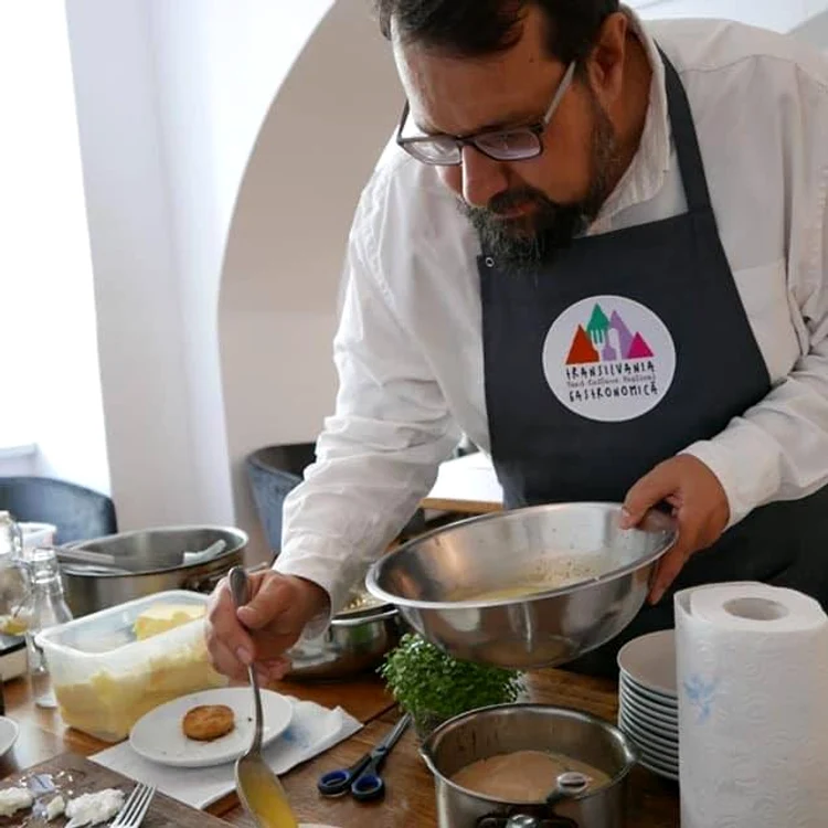 Jonas Schäfer, gazda și chef-ul de la Valea Verde Foto: Jonas Schäfer/Facebook