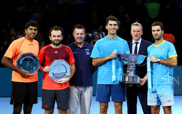 Boppana, Mergea, Tecău, Rojer şi şefii comitetului de organizare a Turneului Campionilor din 2015. Fotografie de grup la festivitatea de premiere