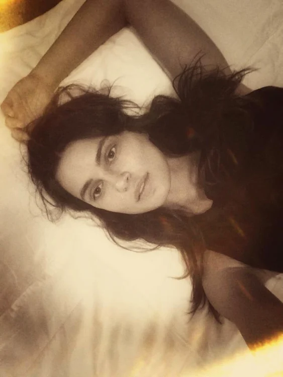 Catrinel Menghia s-a lăsat fotografiată în toată splendoarea, fără chiloţiFoto: Arhivă personală