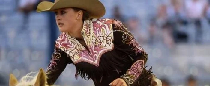 Gina Maria Schumacher, în vârstă de 29 de ani, este campioană la reining