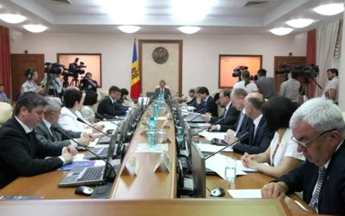 Mai mult de 65% dintre cetăţenii moldoveni consideră că reformele derulate în Moldova sunt ineficiente Foto: Adevărul