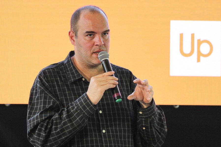  Asemănările dintre Calin Georgescu si Mircea Geoană. De la cine a luat suveranistul voturi, explicația sociologului Barbu Mateescu. Podcastul lui Ionuț Vulpescu - (sezonul 5, episodul 4)