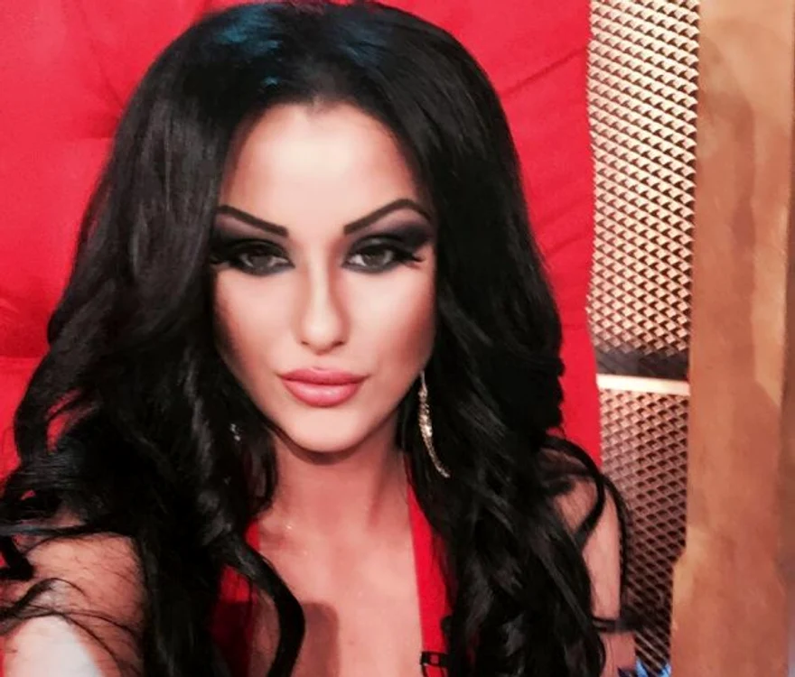 
    Daniela și rochia ei albă au făcut furoriFoto: arhivă personală  