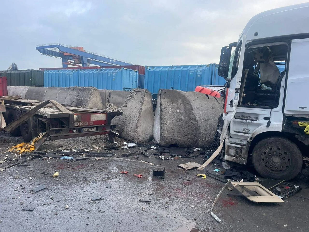 Atac asupra a două porturi din Odesa: un mort și opt răniți după loviturile Rusiei