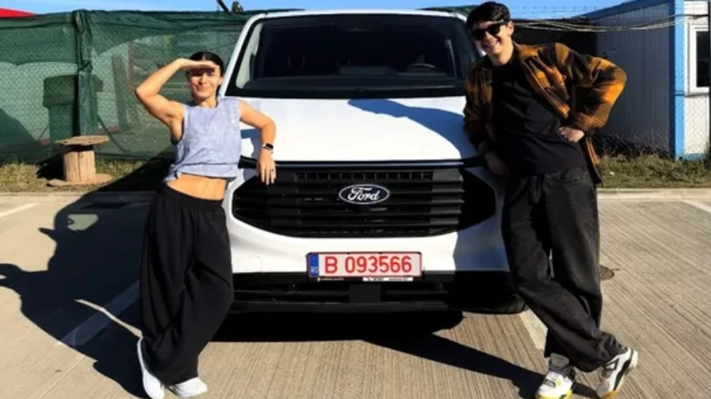 Diana Bulimar, de la bârnă la volan! Fosta gimnastă și-a luat dubă alături de iubitul ei: „Și-a dorit-o enorm!”