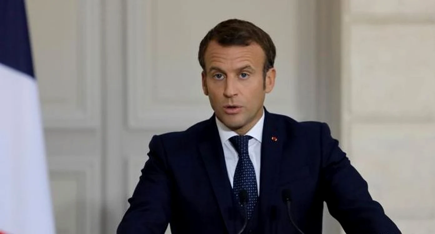 Emmanuel Macron susține că situația se află sub control 