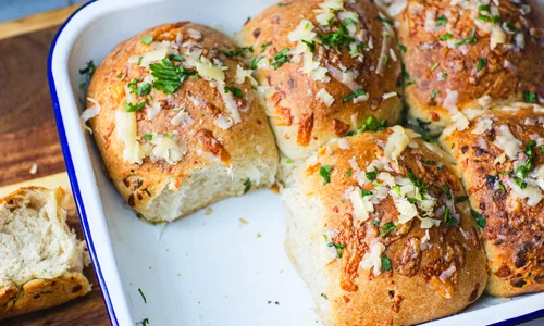 chifle branza the guardian png