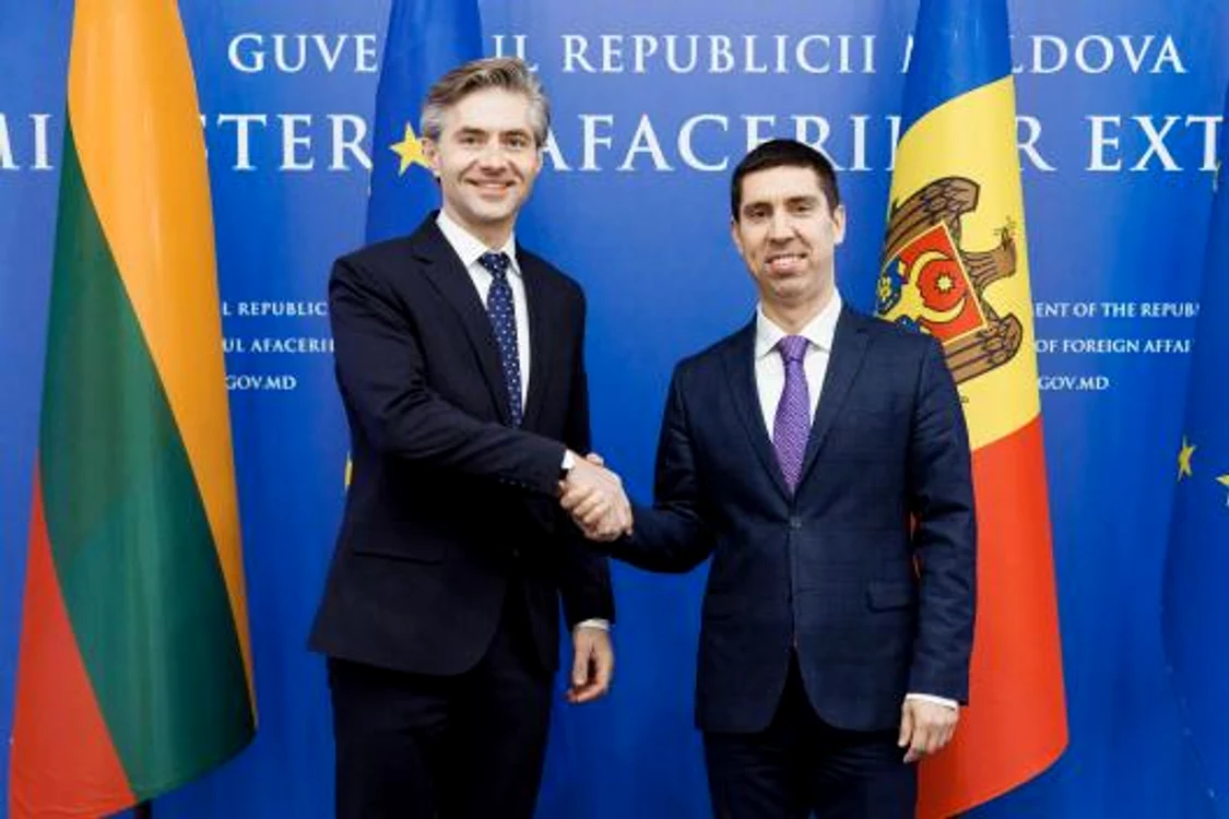 Șeful diplomației de la Vilnius a avut o întrevedere cu Mihai Popșoi. FOTO: Mfa.gov.md