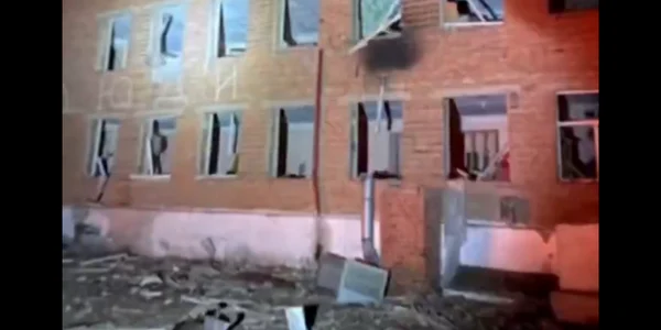 foto x scoala din Kursk bombardata png