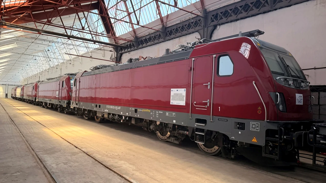Primele locomotive Traxx Passenger au ajuns la CFR Călători. FOTO: ARF