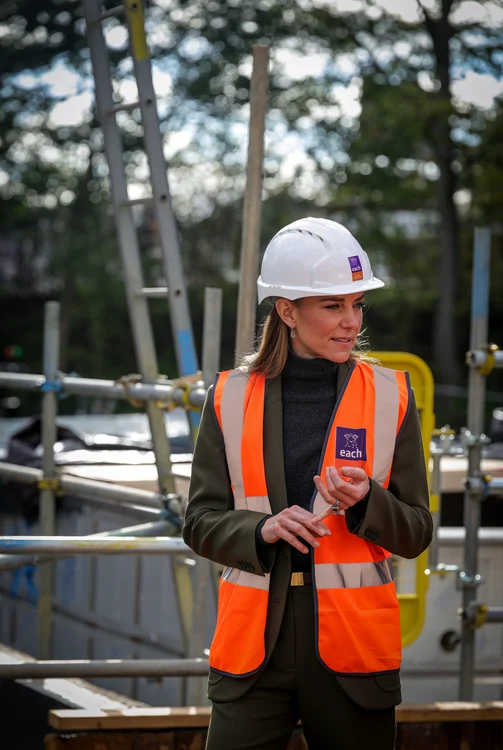 Kate cu cască de protecție, Profimedia (1) jpg