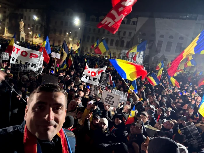 Proteste în Capitală: unul împotriva Legii Vexler, altul împotriva măsurilor fiscale ale Guvernului. Claudiu Târziu și George Simion cheamă oamenii în stradă