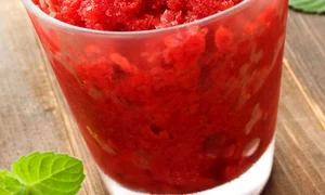 sorbet capsuni desert shutterstock 79936192 jpeg