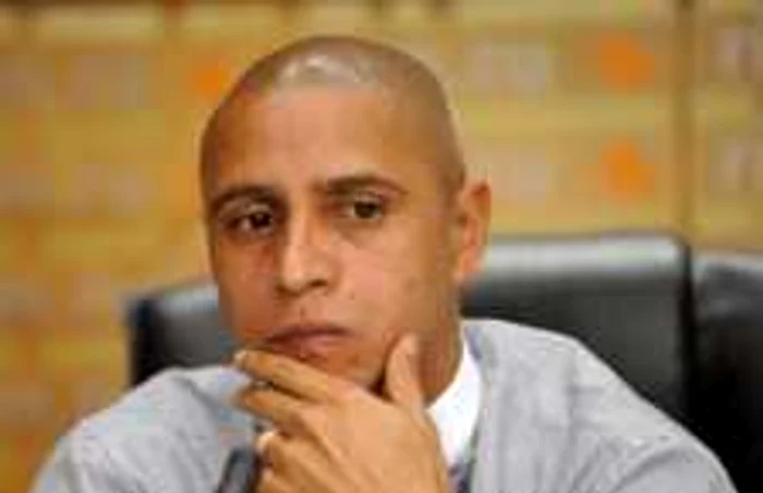 Roberto Carlos, vrea cât mai mulți brazilieni la Anji