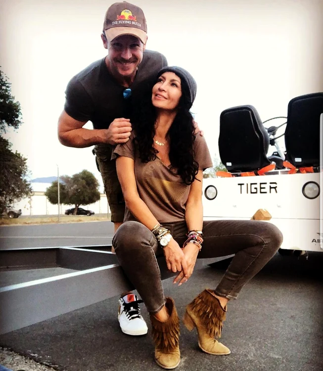 Mihaela Rădulescu îl însoţeşte pe Felix Baumgartner prin toată lumea, la diverse acţiuni sportive