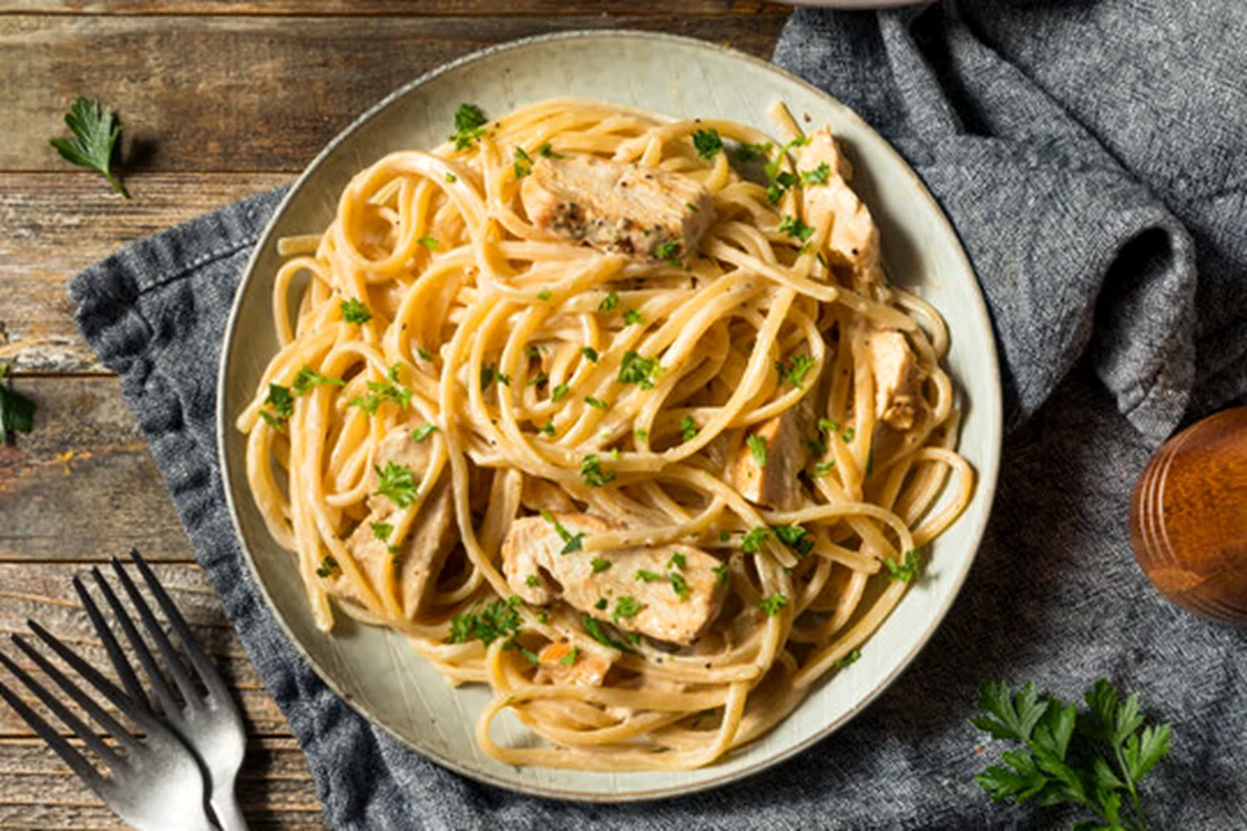 Porțiile de restaurant pot fi prea mari / foto: Adobe Stock