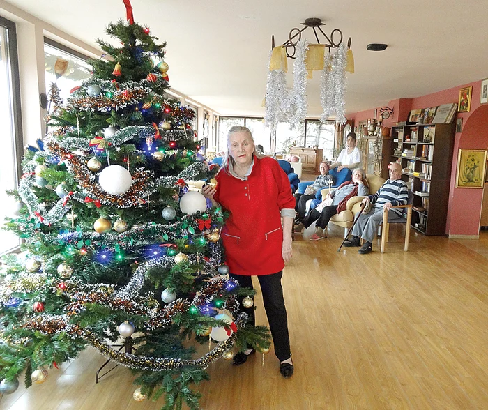 Anul acesta, Mama Zina a fost uitată de copiii ei de scenă