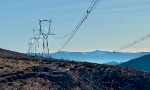 linie electrica aeriana Foto Transelectrica jpg