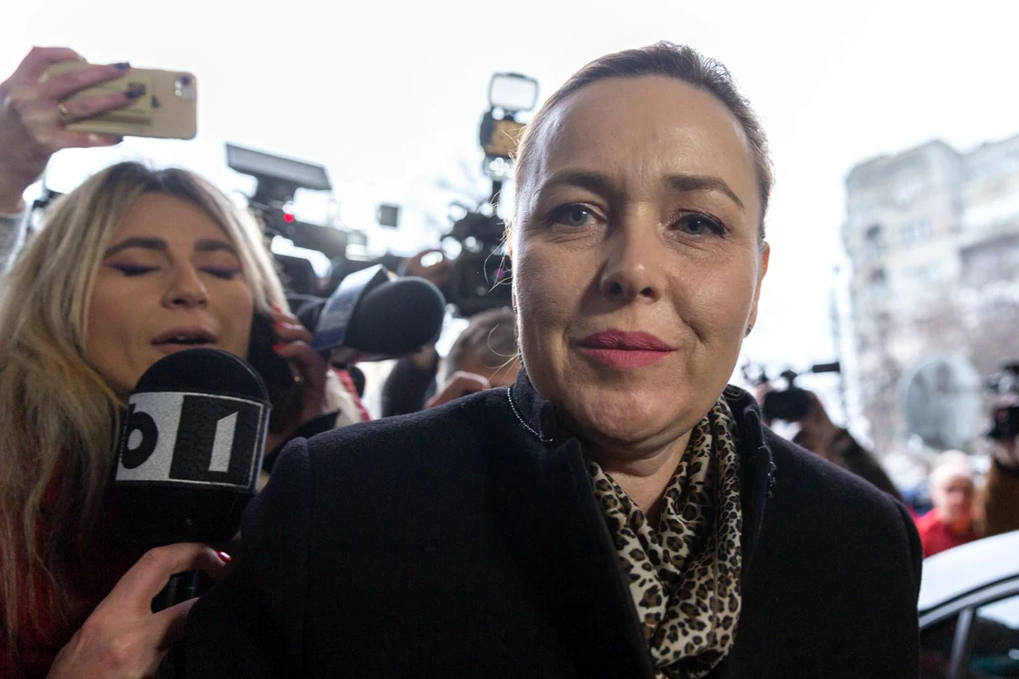 
    Carmen dan este audiată la DIICOT Foto: INQUAM PHOTOS  