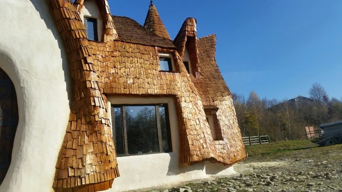 Fiecare cameră va avea acces separat