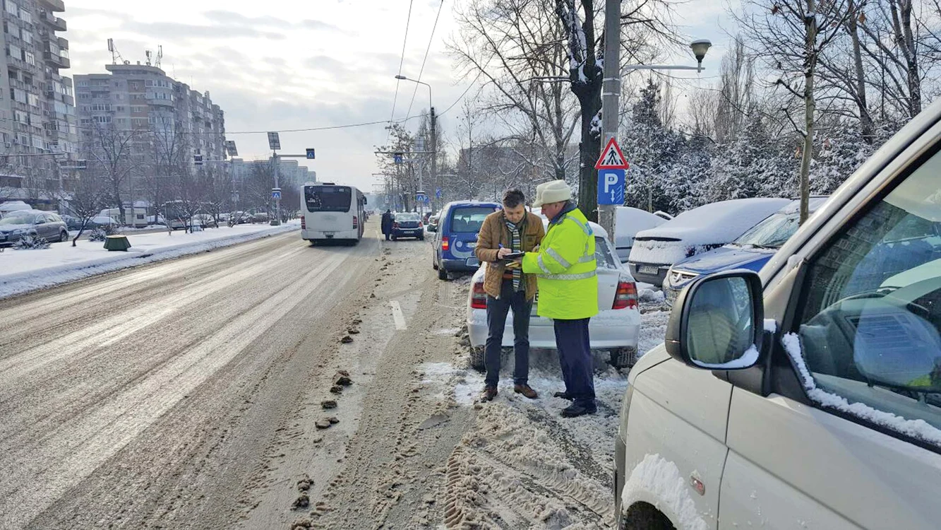 
    Şoferul a semnat  procesul verbal  fără să mai  stea la discuţii  