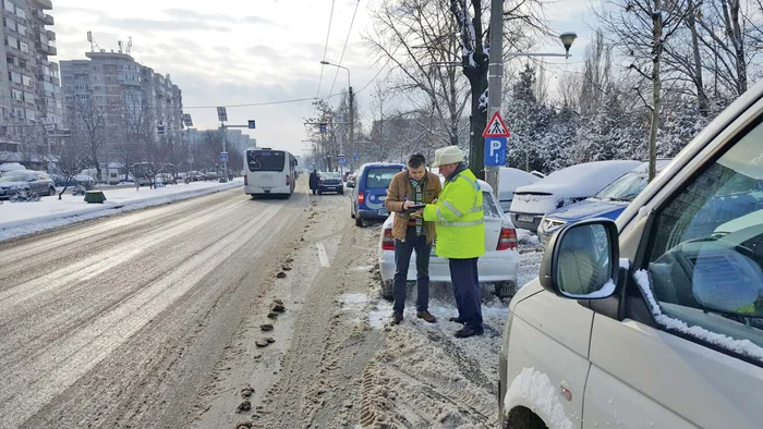 
    Şoferul a semnat  procesul verbal  fără să mai  stea la discuţii  