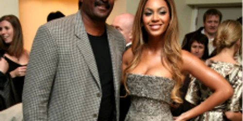 beyonce foto rex features