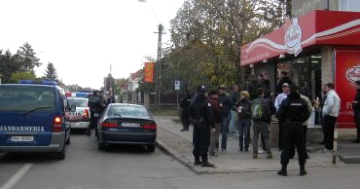 Timişoara: Incidente între suporteri înainte de meciul "Poli"-Steaua