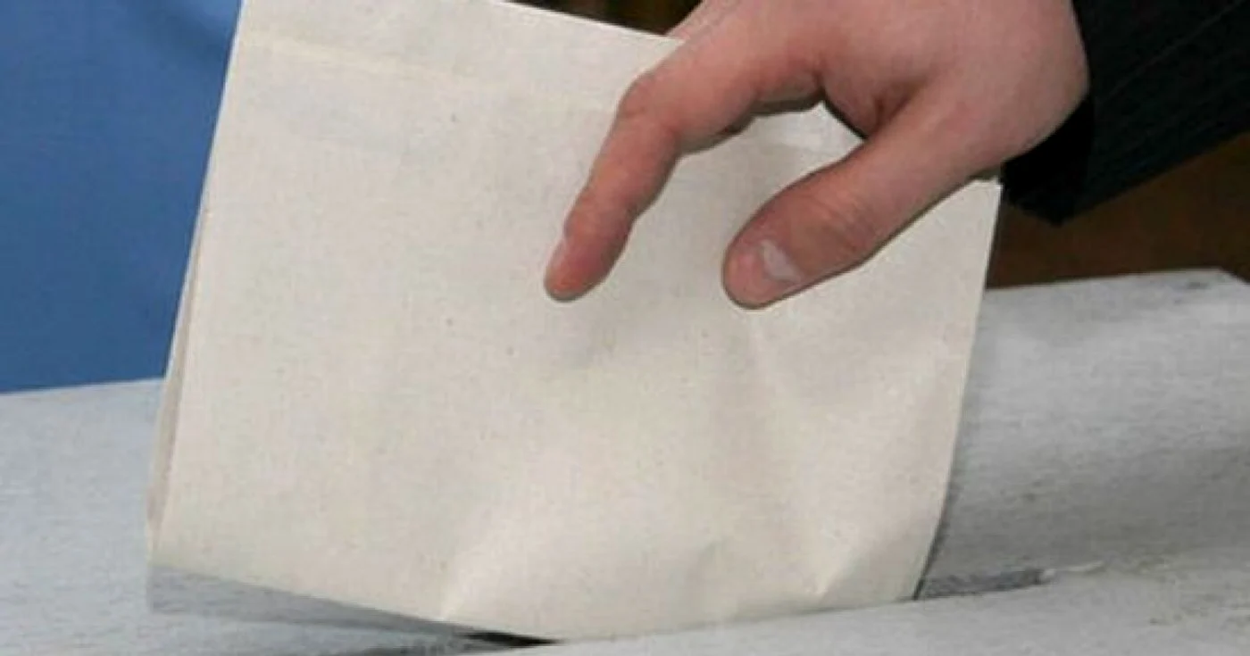 Mii de hunedoreni au buletinele expirate și nu vor putea vota