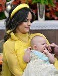 Prințul Carl Philip alături de fiica sa, Prințesa Ines, și Prințesa Sofia, în timpul botezului Prințesei Ines, la Capela Palatului Drottningholm din Stockholm, Suedia, pe 13 iunie 2025  Foto Profimedia (6) jpg