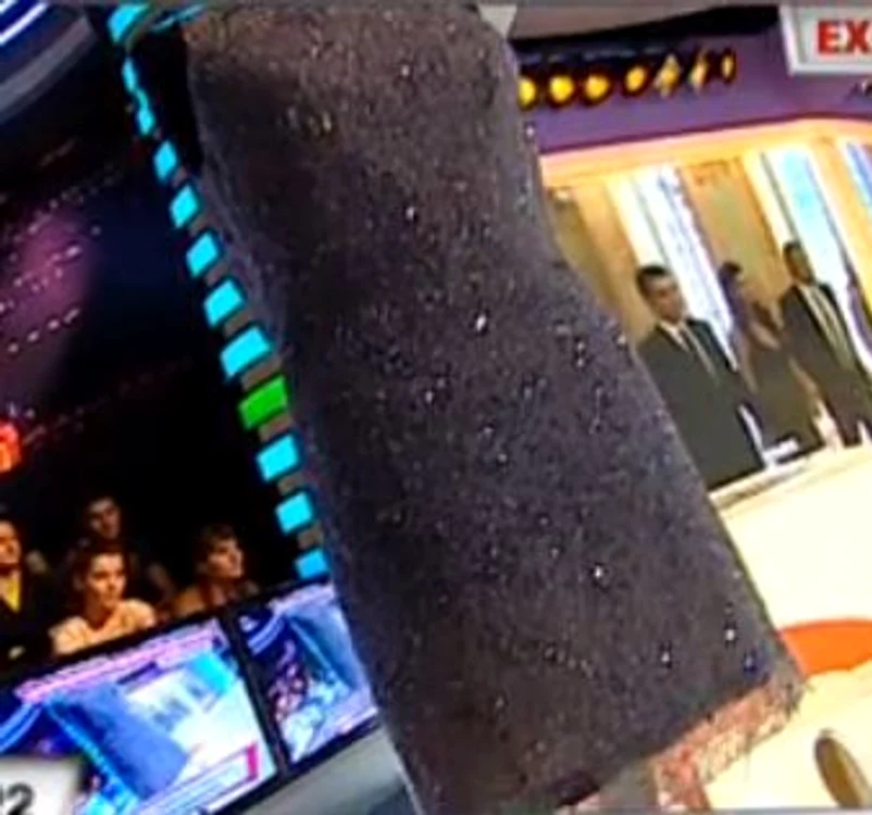Aceasta este rochia pe care Gabi o va îmbrăca la botezul Rianei (captură: Kanal D)