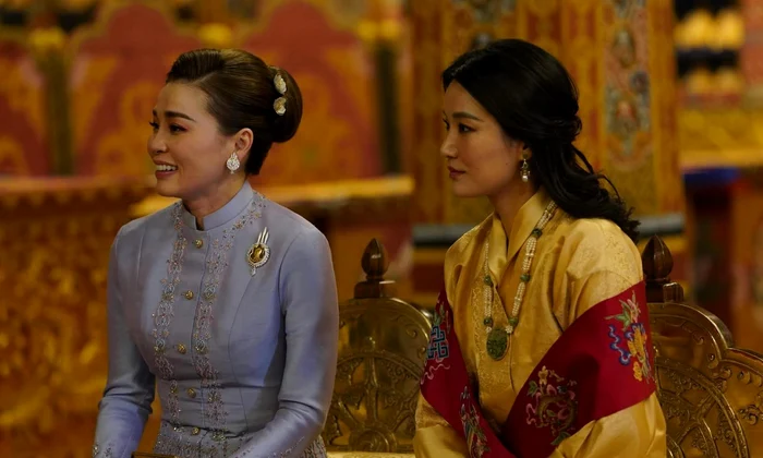 Regina Suditha a Thailandei și Regina Buthanului   Casa Regală din Bhutan 2 jpg
