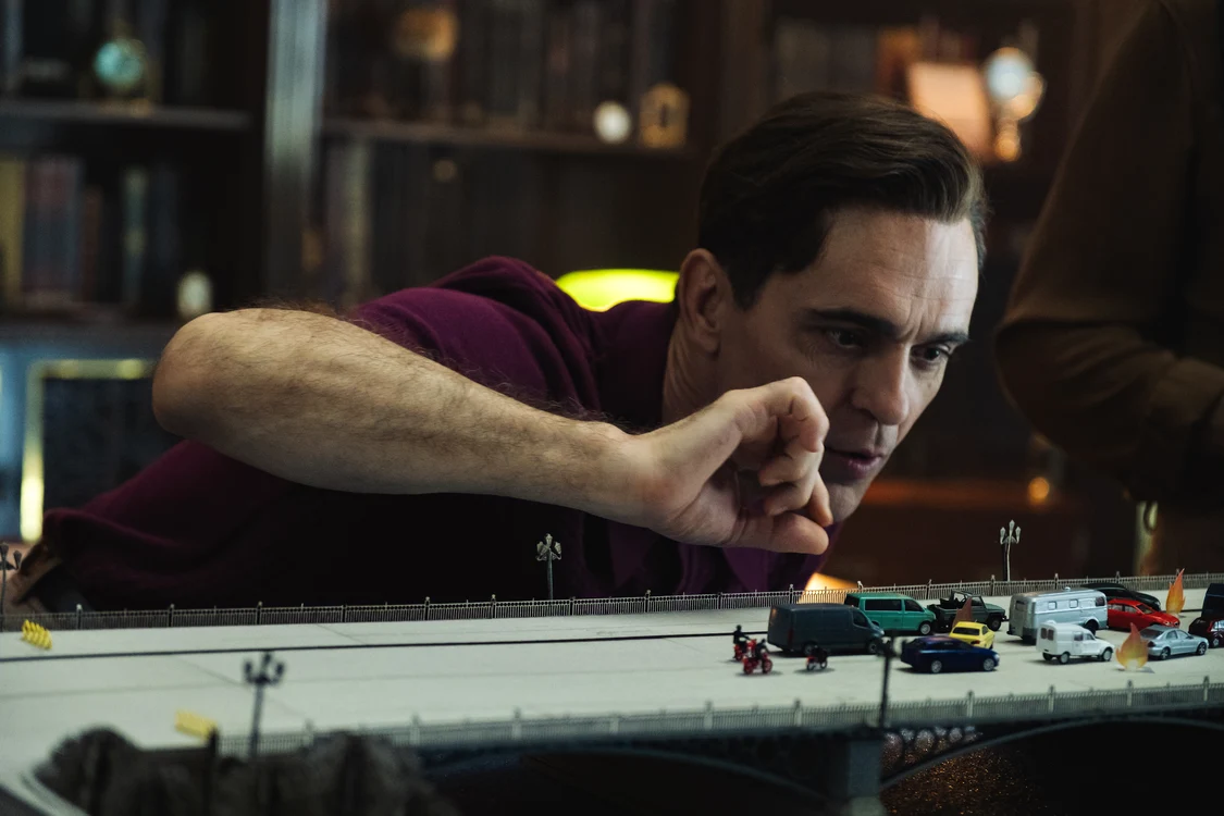 Planurile lui Berlin, în lumea analogă. FOTO: Netflix