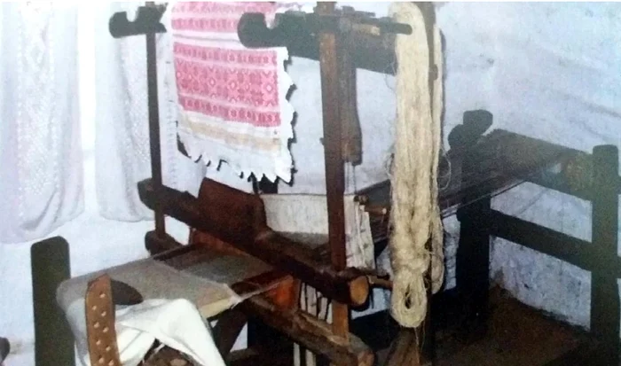 VEchiu război de țesut FOTO Colecția Pamfil Bilțiu